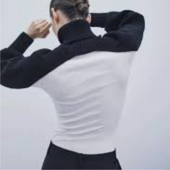 Zara Women’s Black Ribbed Knit Arm Warmer Turtleneck Size Medium Bubble Sleeve - Picture 3 of 13